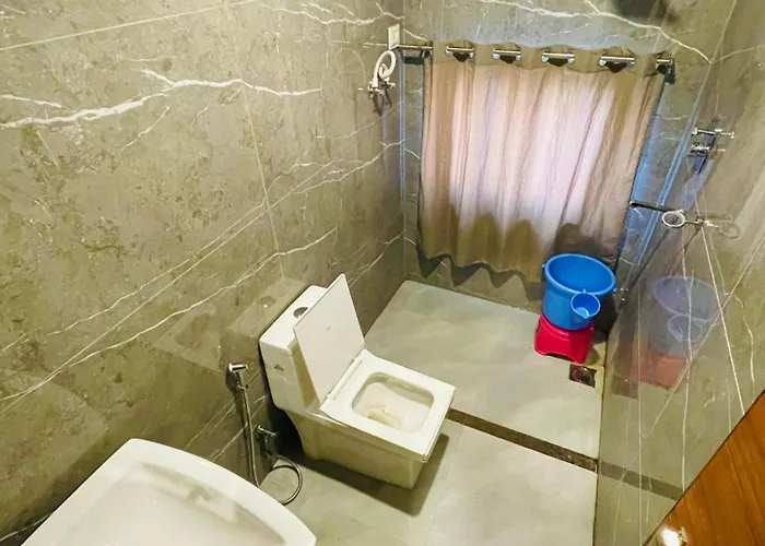 Pashupati Front Hotel 2*