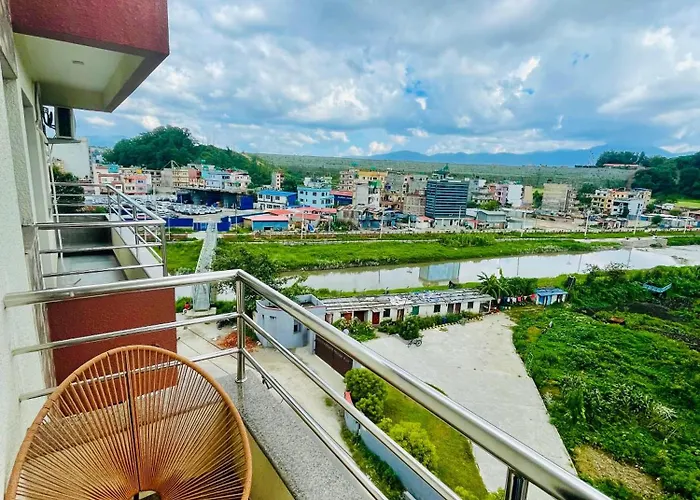 Pashupati Front Hotel 2*