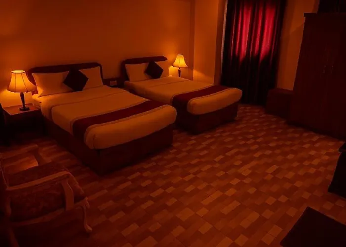 Pashupati Front Hotel 2*